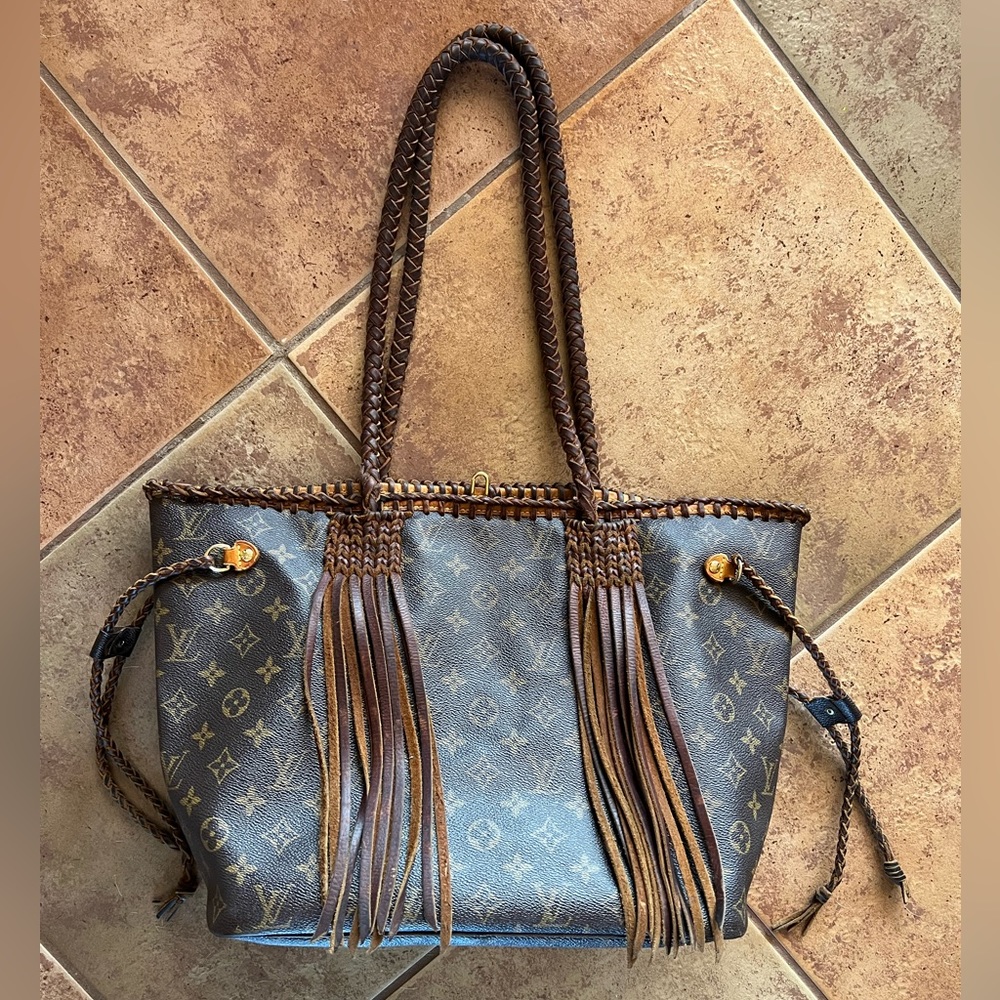 Louis Vuitton Fringe purse